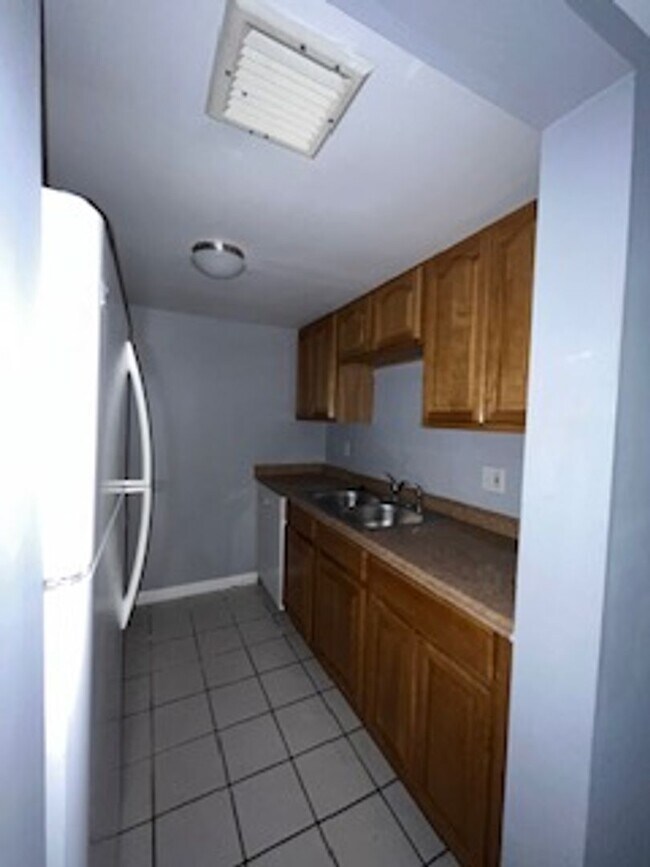 Foto del edificio - 5820 N Church Ave