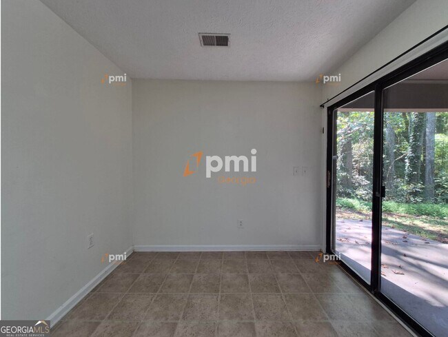 Foto del edificio - 795 Farm Creek Rd NE