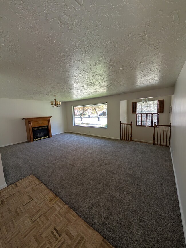 Foto del edificio - 129 N 100 W