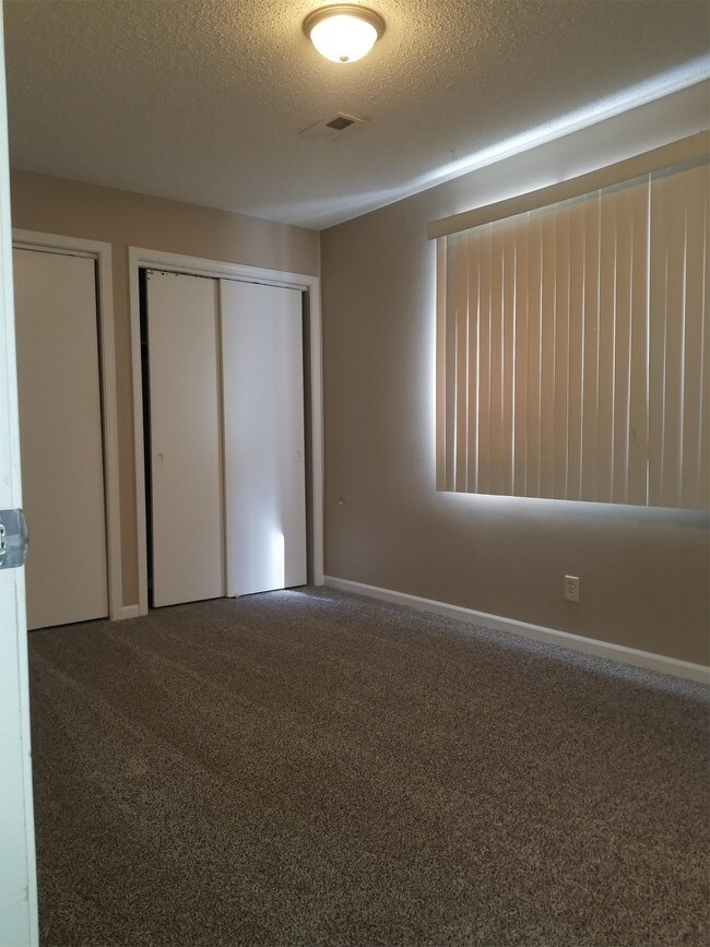 Foto del edificio - 1119 E St