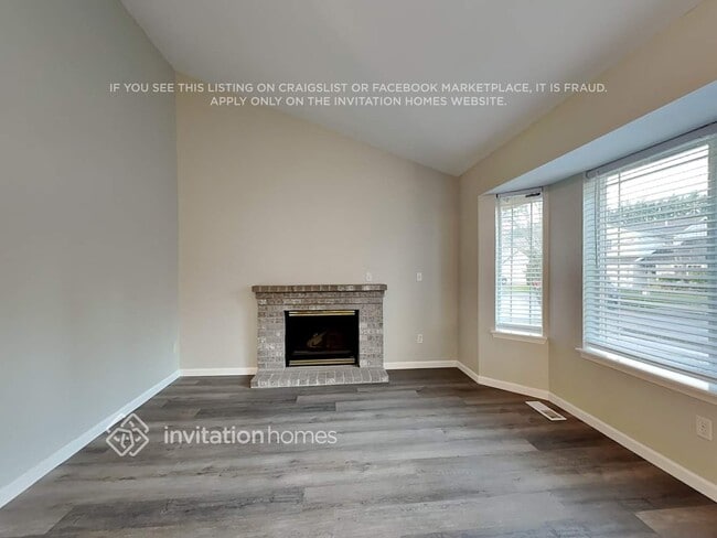 Building Photo - 5443 Komachin Loop SE