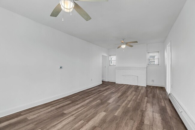 Building Photo - 1208 River Rd