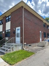Building Photo - 116 Beths Ave