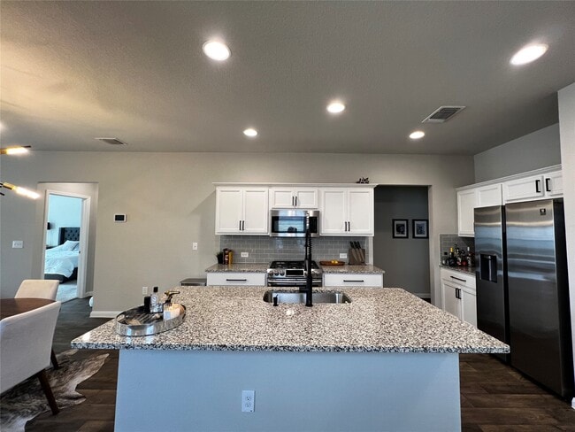 Building Photo - 13906 Levy Ln
