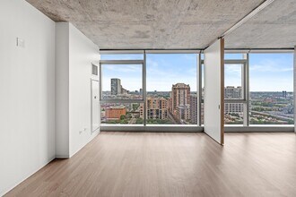 Building Photo - 1412 S Wabash Ave