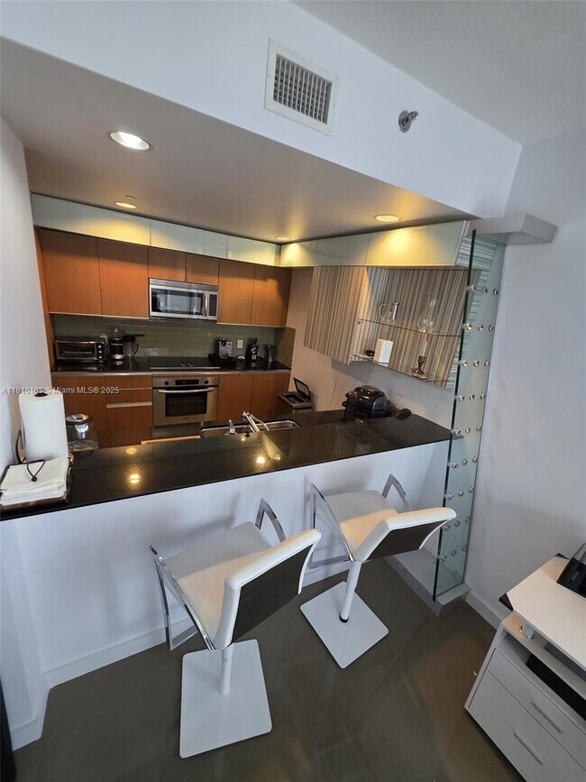 Foto del edificio - 1060 Brickell Ave