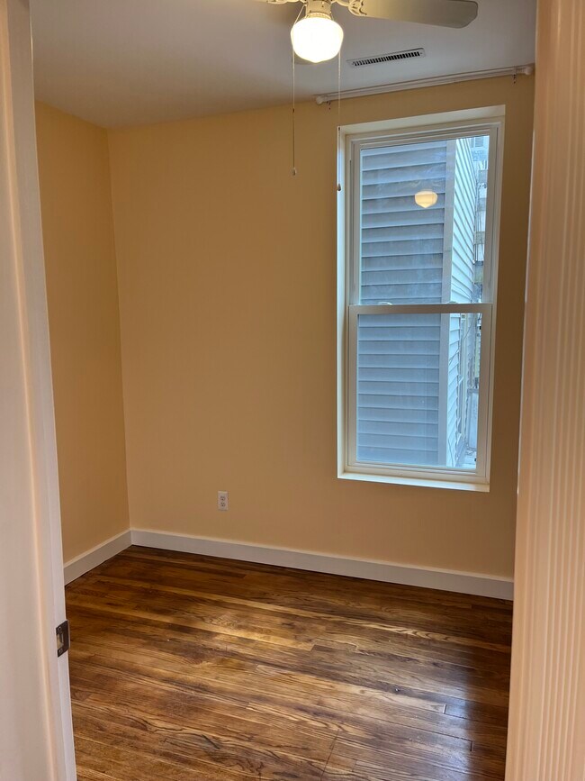 Building Photo - 365 3rd St