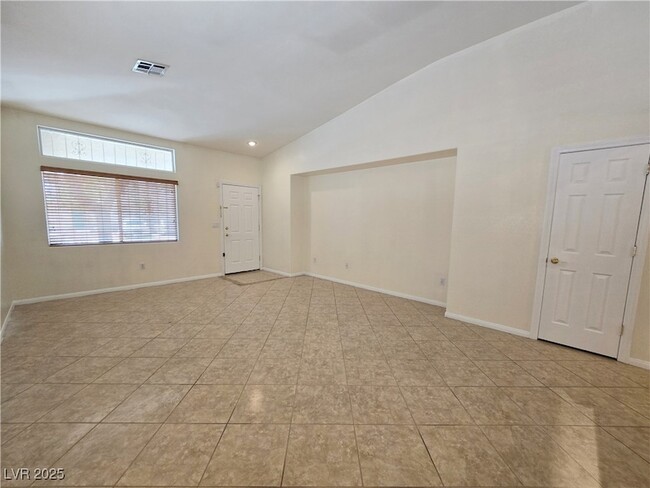 Foto del edificio - 9726 Tomorrow Ct