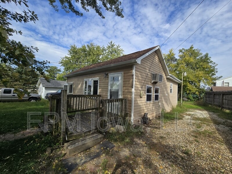 Foto principal - 3215 Franklin St
