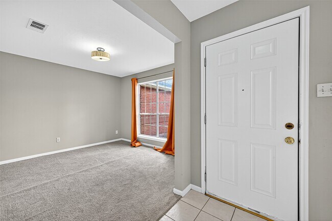 Foto del edificio - 8827 Boulder Springs Dr