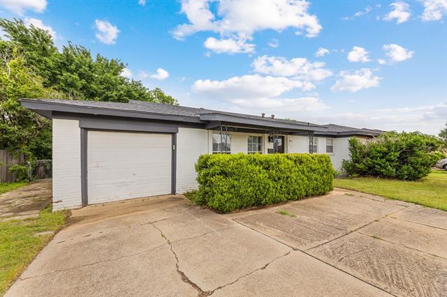 Building Photo - 808 Brown Trail