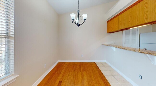 Foto del edificio - 811 Bradford Ave