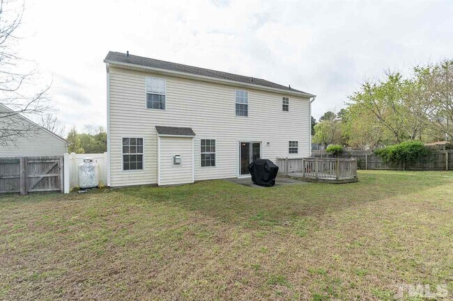 Foto del edificio - 3820 Watkins Ridge Ct