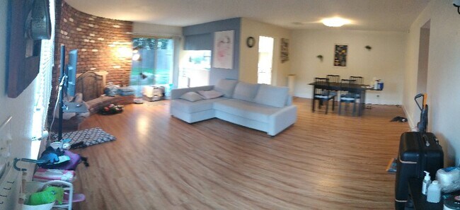 Foto del edificio - 5017 Swingle Dr