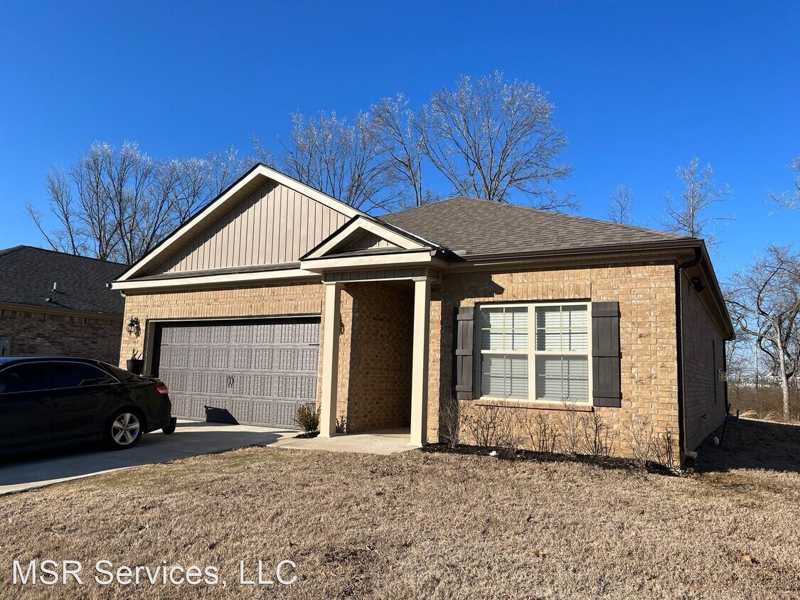 3 br, 2 bath House 5112 Shellback Dr House Rental in Millington, TN