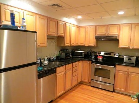 Building Photo - 5 Albemarle Ct