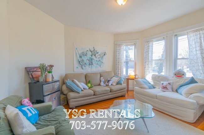 Foto del edificio - 102 Cypress St