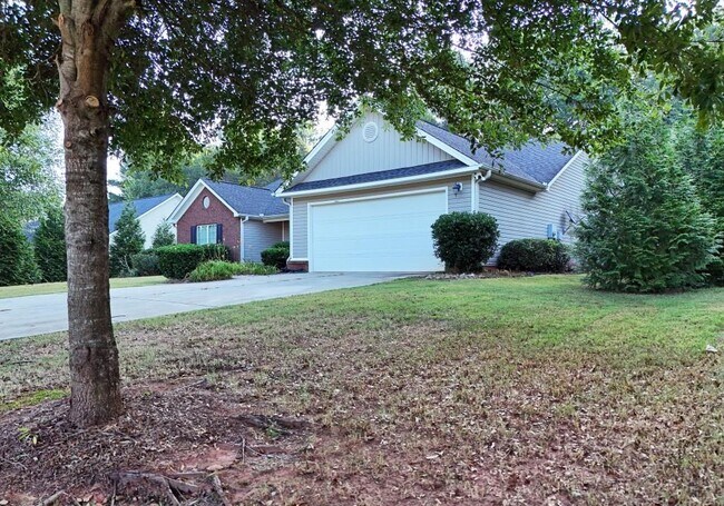 Building Photo - 1417 Faith Dr