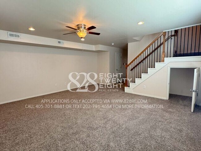 Foto del edificio - AVAILABLE NOW! 2 Bed/1.5 Bath Duplex Townh...