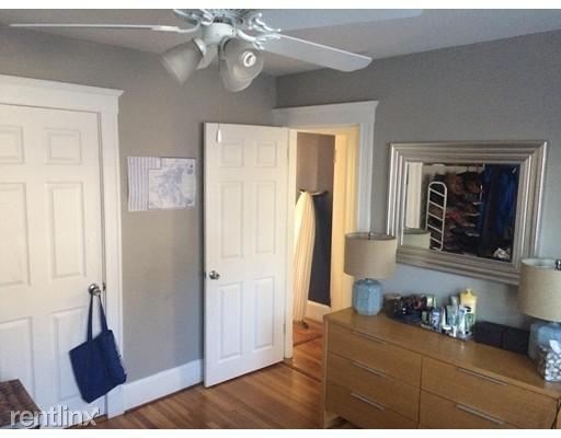 Building Photo - 164 W Elm Ave