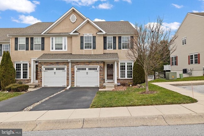 Building Photo - 253 Tall Trees Cir