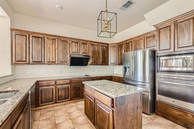 Building Photo - 12305 Pleasant Hill Ct