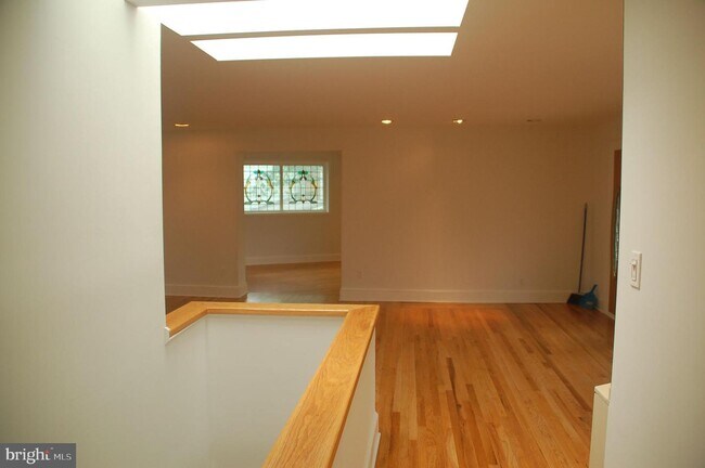 Building Photo - 4317 Duncan Dr