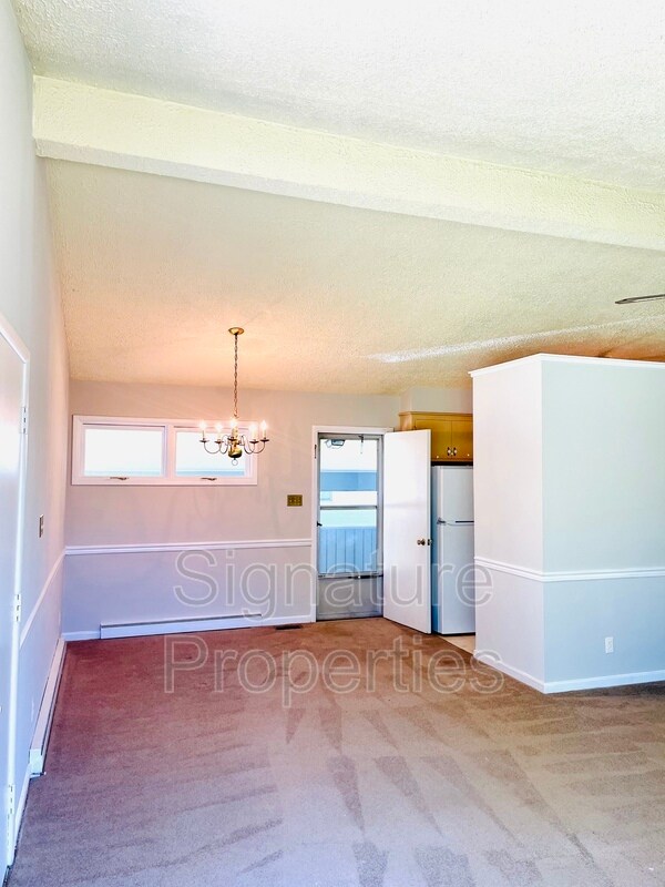 Building Photo - 1728 Norwood Ave