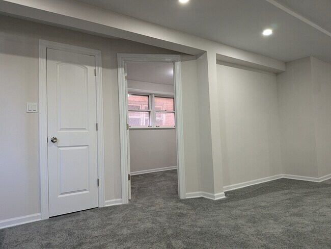Building Photo - 5701 S Archer Ave