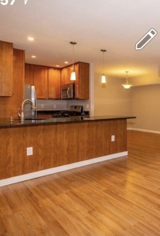 Building Photo - 9 Silverwood Cir