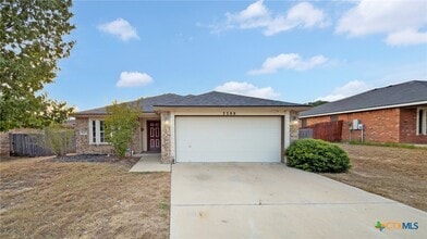 Building Photo - 1108 Dixon Cir