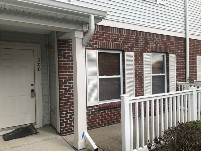 Building Photo - 13325 White Granite Dr