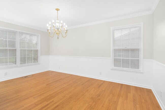 Foto del edificio - 1003 Coronado Ave SE