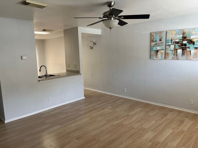 Building Photo - 3BR/2.5 Bath House in the San Antonio Medi...