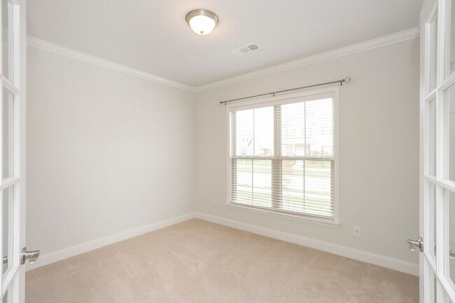 Foto del edificio - 110 Wynfield Blvd