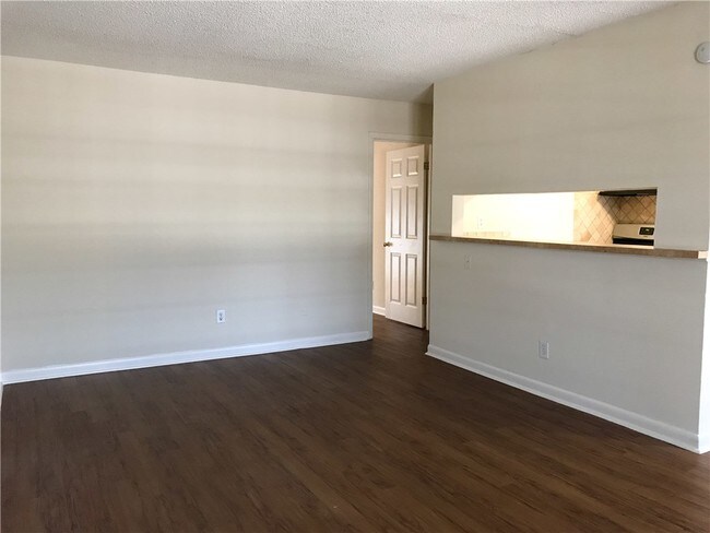 Foto del edificio - 4709 Harmon Ave