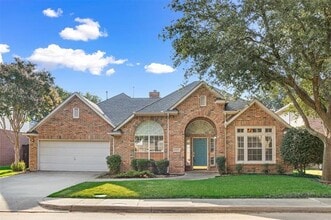 Building Photo - 2803 Pheasant Run Dr