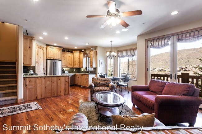 Foto del edificio - 3020 Canyon Link Dr