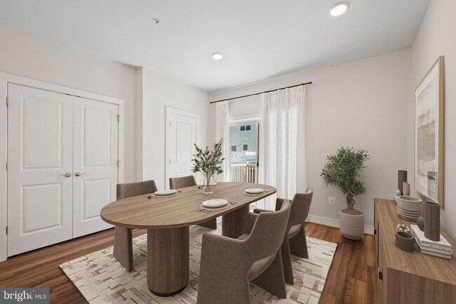 Foto del edificio - 128 Stowe Dr