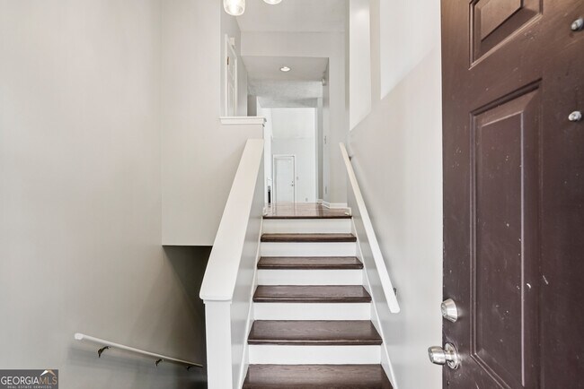 Foto del edificio - 709 Ivy Green Ln SE