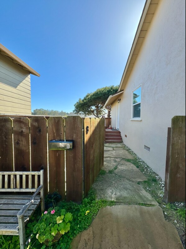 Primary Photo - 2050 Mendocino St