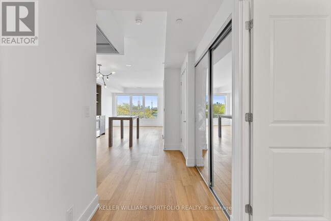 Building Photo - 6 Parkwood Ave