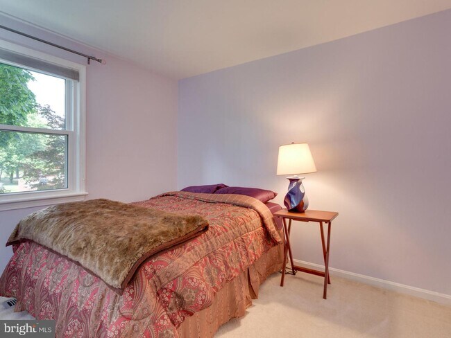 Building Photo - 6511 Coachleigh Way