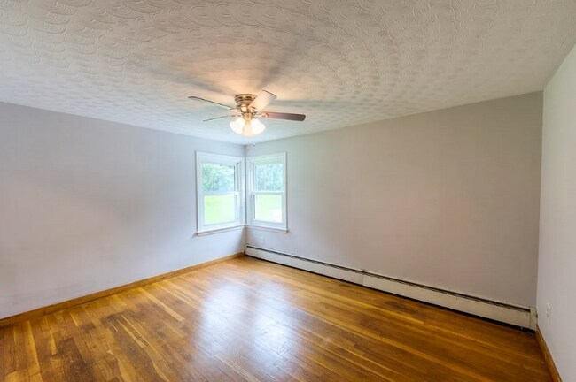 Foto del edificio - 34 Saybrook Rd