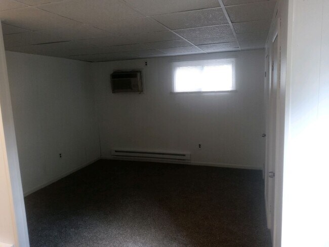 Living Room - 103 Catawba Ave