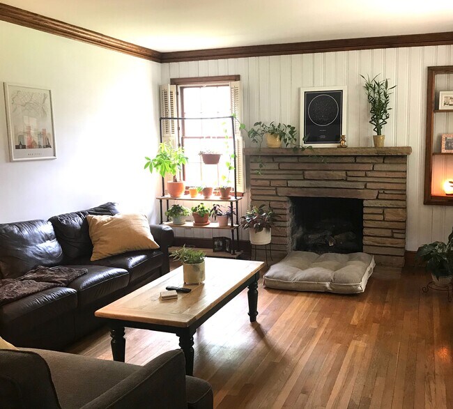 Foto del edificio - 2165 Collins Dr NW