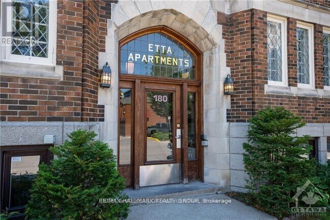 Photo du bâtiment - 180 Augusta St