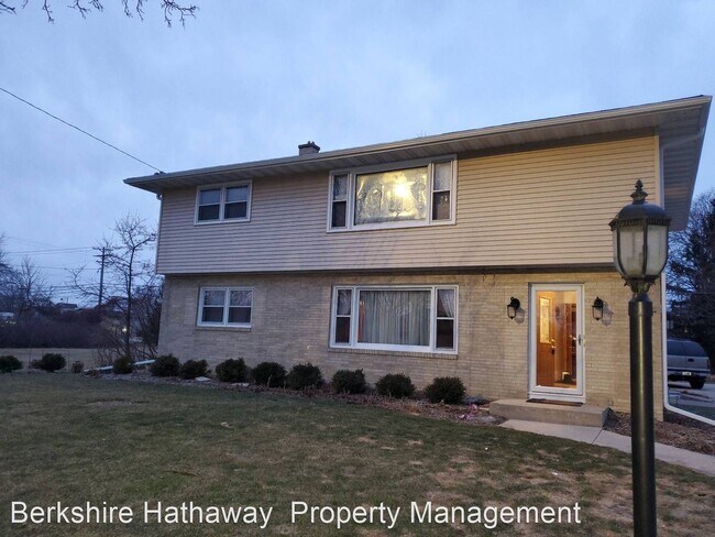 Building Photo - 3 br, 1 bath House - 226 Steeplechase Dr -...