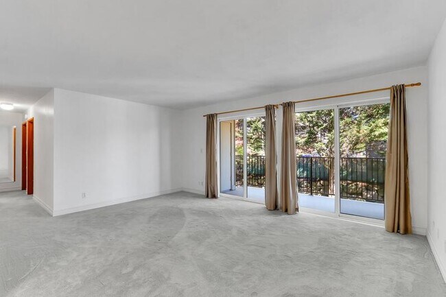 Foto del edificio - 13229 Linden Ave N