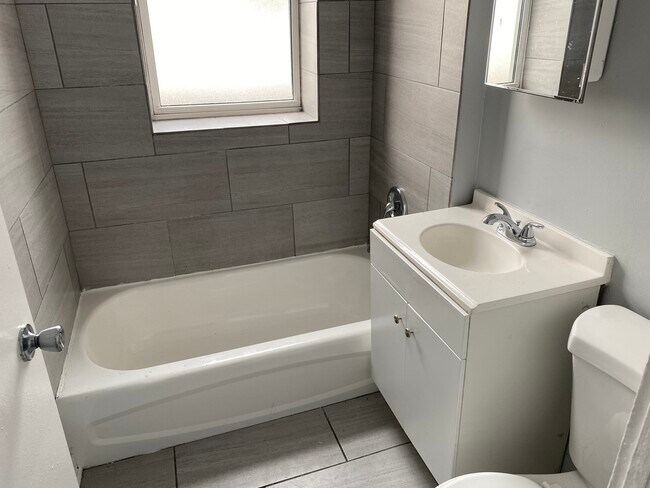 Foto del edificio - 4220 S Michigan Ave